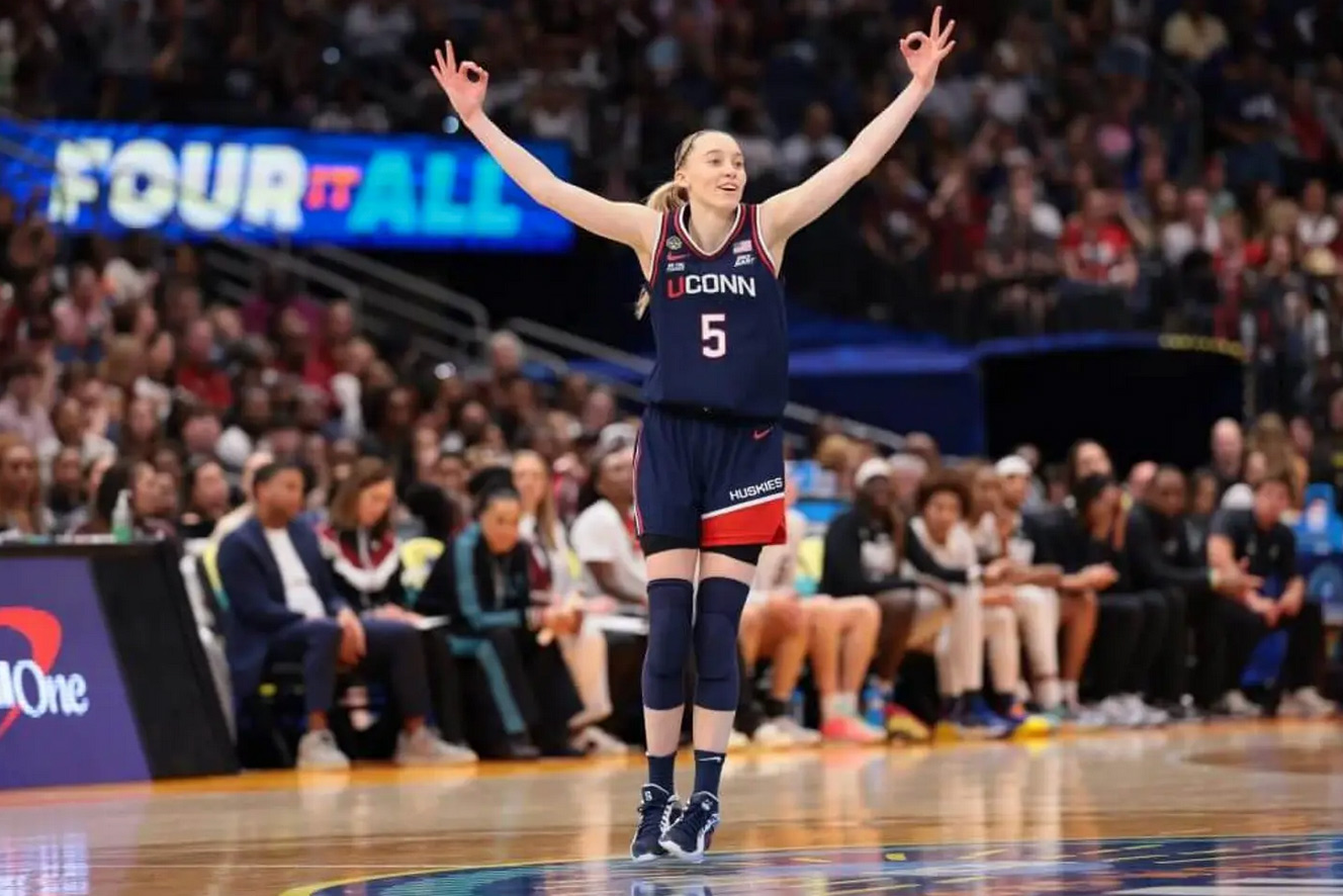 Paige Bueckers didn't need a title to be a UConn legend. She deserved one, though 1 Paige Bueckers 250414 Paige Bueckers